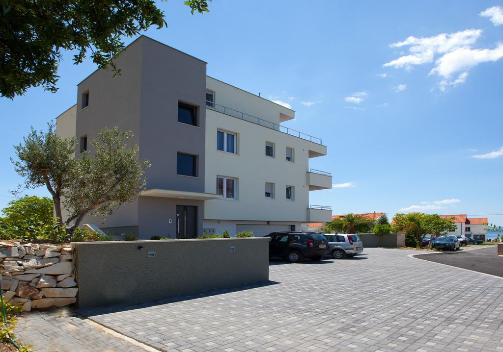 Apartments Diamond Podstrana Ruang foto